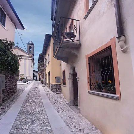 Spacious In The Center Of Bedero - Brezzo