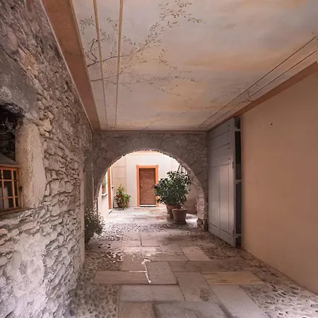 Spacious In The Center Of Bedero - Lejlighed
